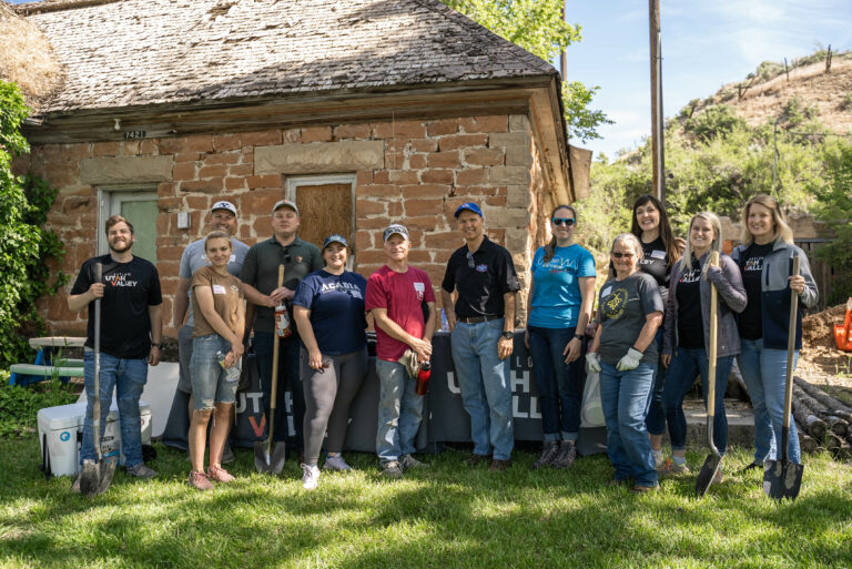 Volunteers at the Thompson Farm and Ranch.